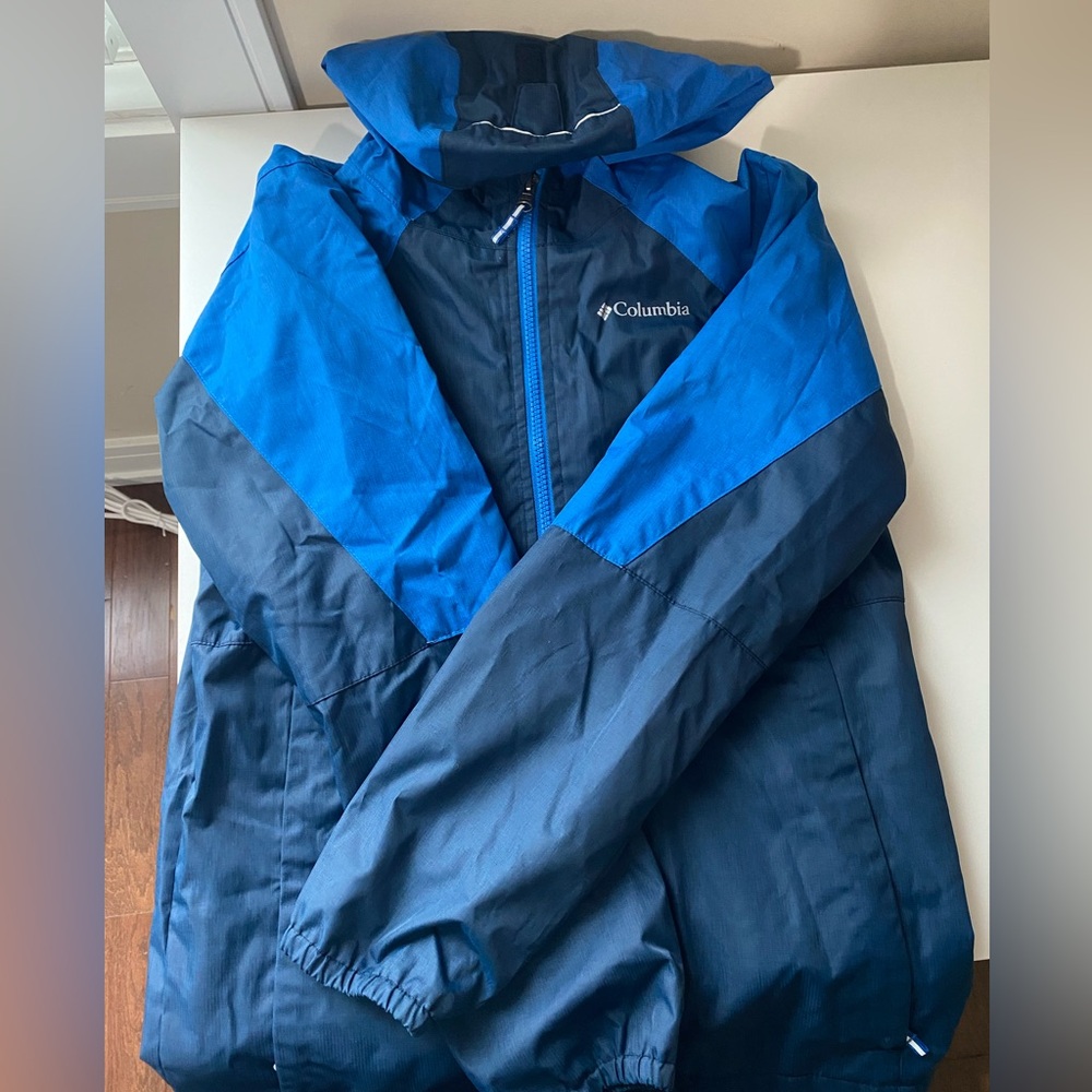 Columbia Kids Fleeced lined rain coat